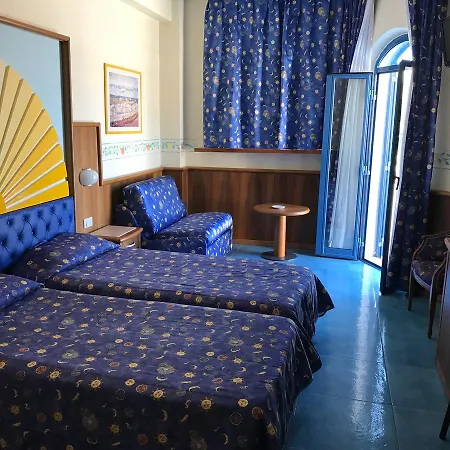 Готель Sporting Baia 4*