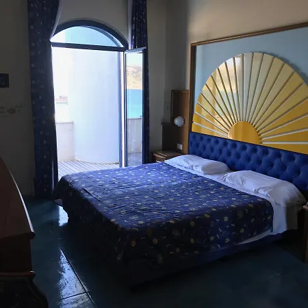 Sporting Baia Готель 4*