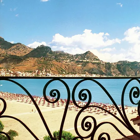 スポーティング バイア ジャルディーニ・ナクソス