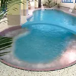 Отель Sporting Baia 4*