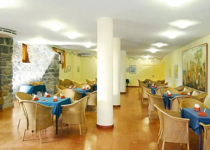 Hotel Sporting Baia 4*