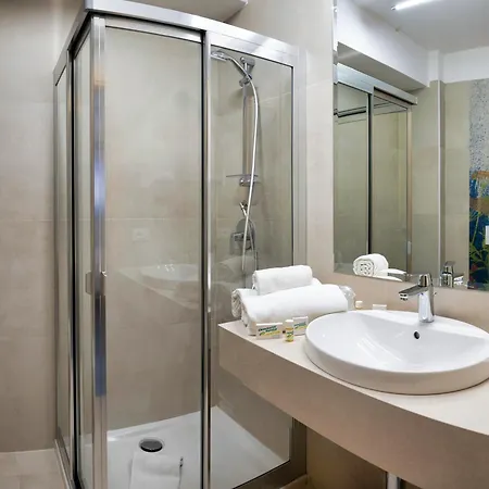 Готель Sporting Baia 4*